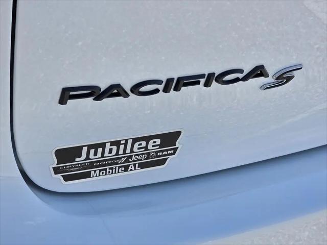 2026 Chrysler Pacifica Limited AWD