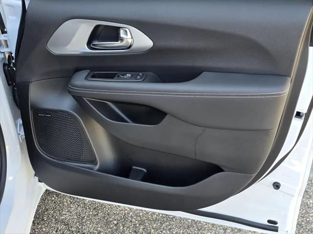 2026 Chrysler Pacifica Limited AWD