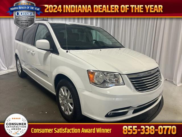 2016 Chrysler Town and Country Touring 2016 Chrysler Town and Country Touring