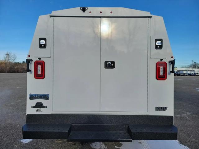 2025 GMC Savana Cutaway Work Van