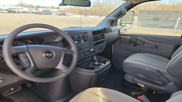 2025 GMC Savana Cutaway Work Van