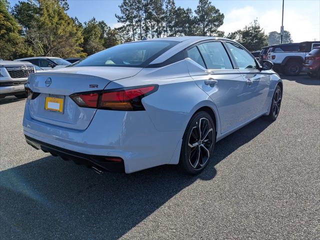 2025 Nissan Altima SR FWD