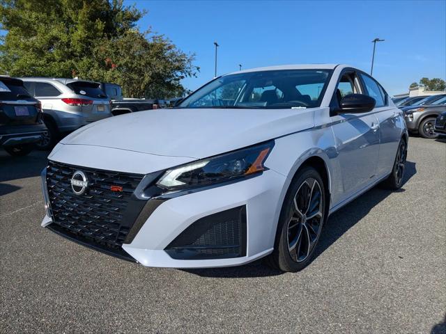 2025 Nissan Altima SR FWD