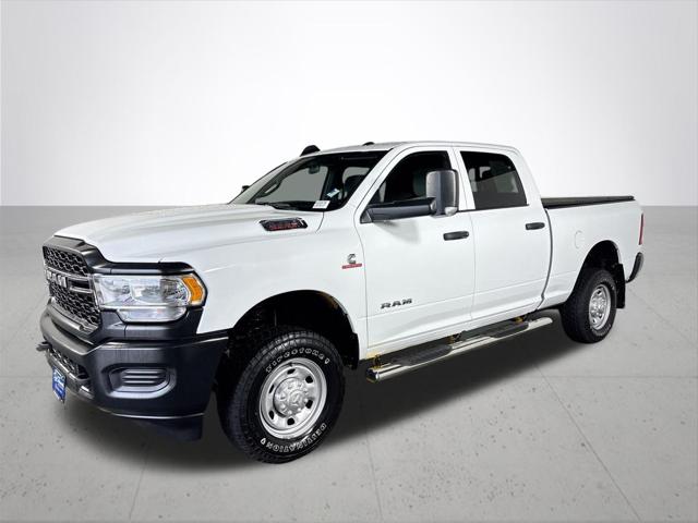 2022 RAM 2500 Tradesman Crew Cab 4x4 64 Box