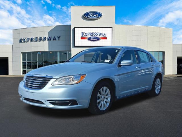 2013 Chrysler 200 Touring 2013 Chrysler 200 Touring