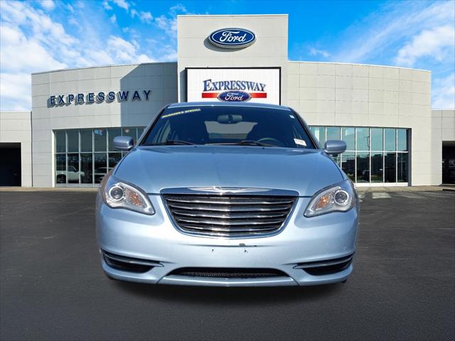 2013 Chrysler 200 Touring 2013 Chrysler 200 Touring