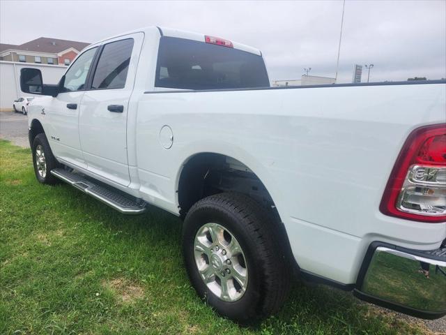 2024 RAM 2500 Big Horn Crew Cab 4x4 64 Box 2024 RAM 2500 Big Horn Crew Cab 4x4 64 Box