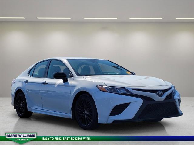 2020 Toyota Camry SE Nightshade Edition AWD