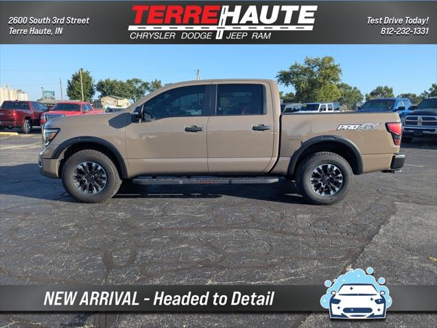 2021 Nissan TITAN Crew Cab PRO-4X 4x4