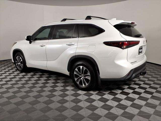 2022 Toyota Highlander XLE 2022 Toyota Highlander XLE