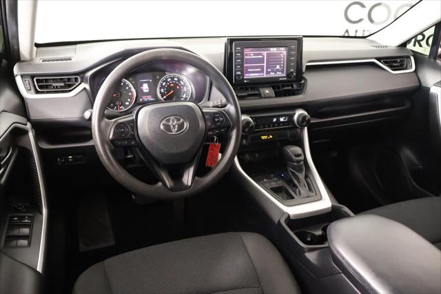 2020 Toyota RAV4 LE 2020 Toyota RAV4 LE