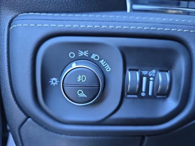 2026 Ram 1500 Limited Crew Cab 4x4 5'7" Box