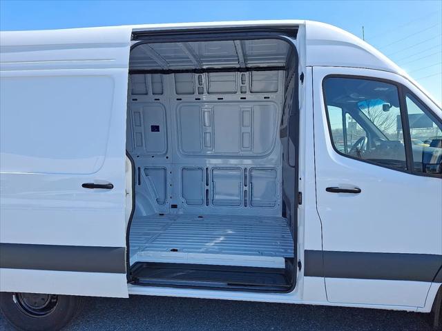 2025 Mercedes-Benz Sprinter 2500 Standard Roof 4-Cyl Diesel