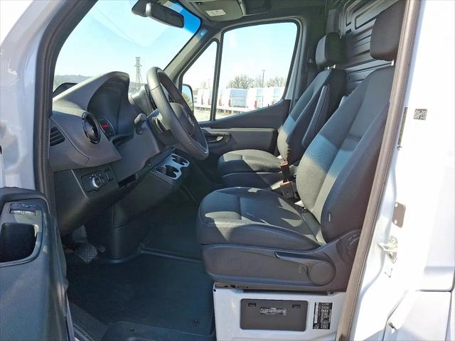 2025 Mercedes-Benz Sprinter 2500 Standard Roof 4-Cyl Diesel