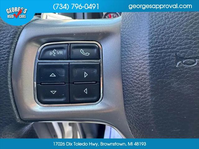 2023 Ram 1500 Classic SLT Crew Cab 4x2 5'7" Box