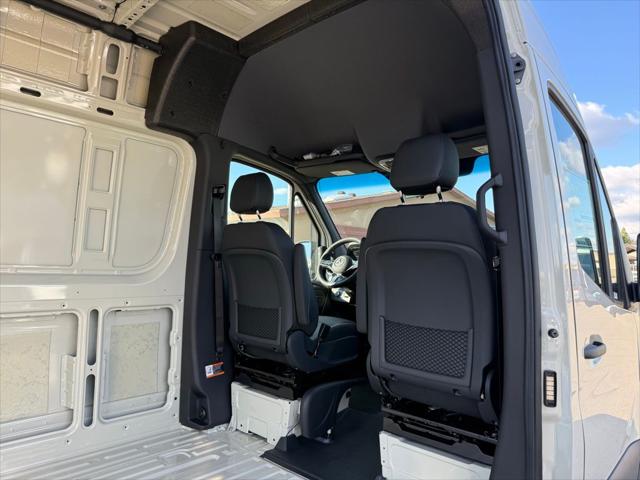 2026 Mercedes-Benz Sprinter Cargo Van Standard Roof 4-Cyl Diesel HO
