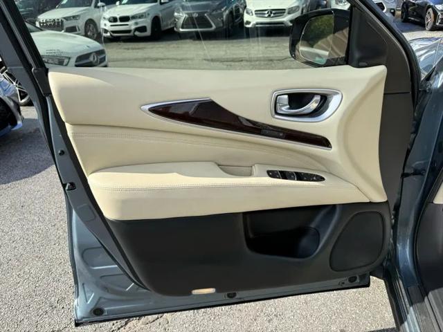 2019 INFINITI QX60 LUXE