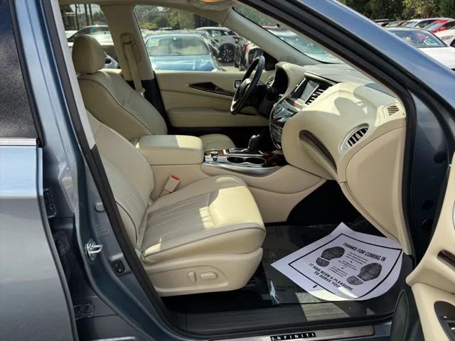 2019 INFINITI QX60 LUXE