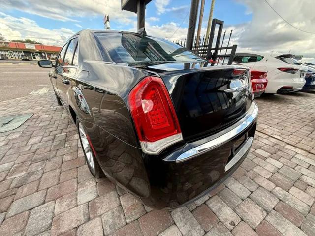 2015 Chrysler 300 Limited