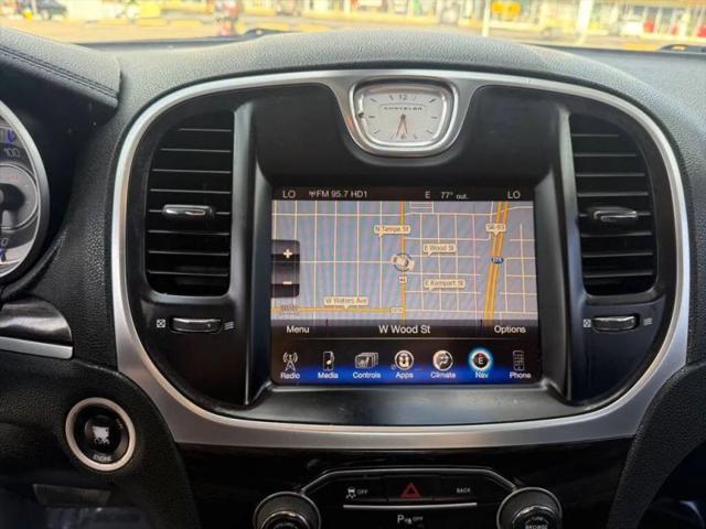 2015 Chrysler 300 Limited