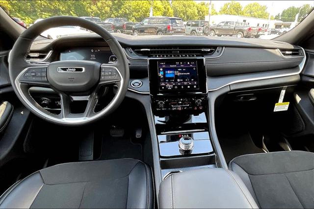 New 2025 Jeep Grand Cherokee L For Sale in Millington, TN