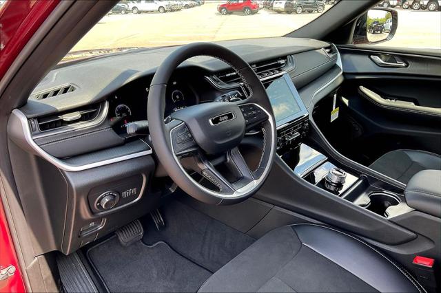 New 2025 Jeep Grand Cherokee L For Sale in Millington, TN