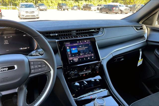 New 2025 Jeep Grand Cherokee L For Sale in Millington, TN