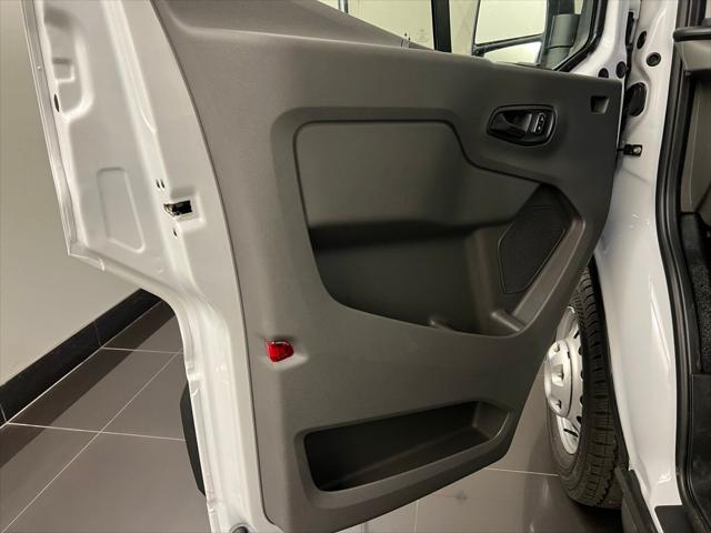 2025 Ford Transit Cargo Van Base