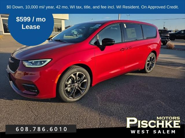 2026 Chrysler Pacifica Select for sale in West Salem, WI
