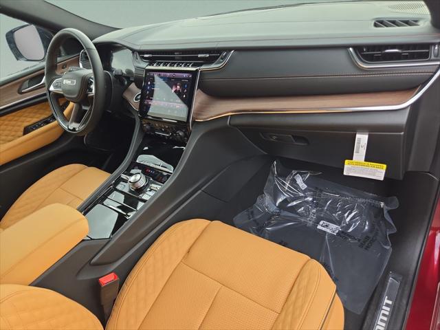 2025 Jeep Grand Cherokee L Summit 4x4