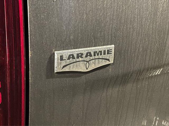 2017 Ram 1500 Laramie Crew Cab 4x4 6'4" Box