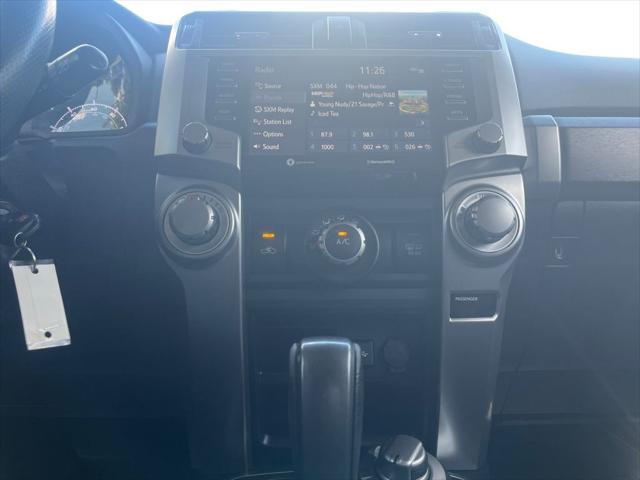 2020 Toyota 4Runner SR5 2020 Toyota 4Runner SR5