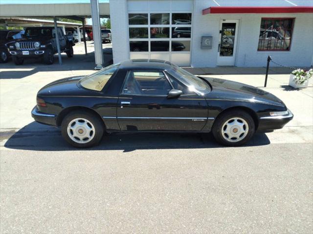 1991 Buick Reatta Base 2dr Coupe
