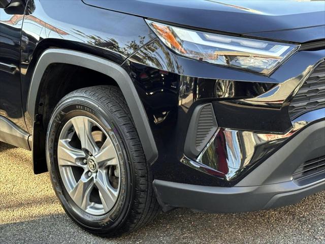 2022 Toyota RAV4 Hybrid XLE [7]