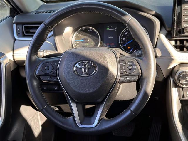 2022 Toyota RAV4 Hybrid XLE [15]
