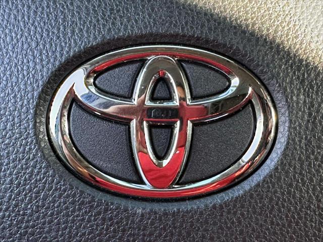 2022 Toyota RAV4 Hybrid XLE [19]