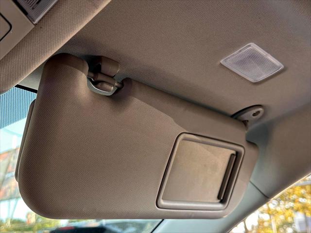 2022 Toyota RAV4 Hybrid XLE [23]