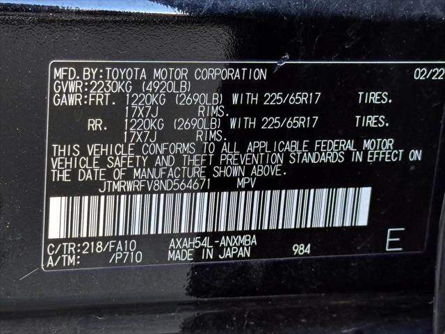 2022 Toyota RAV4 Hybrid XLE [29]