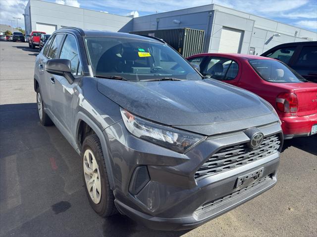 2020 Toyota RAV4 LE 2020 Toyota RAV4 LE