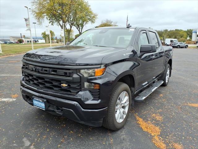 2022 Chevrolet Silverado 1500 4WD Crew Cab Short Bed Custom 2022 Chevrolet Silverado 1500 4WD Crew Cab Short Bed Custom