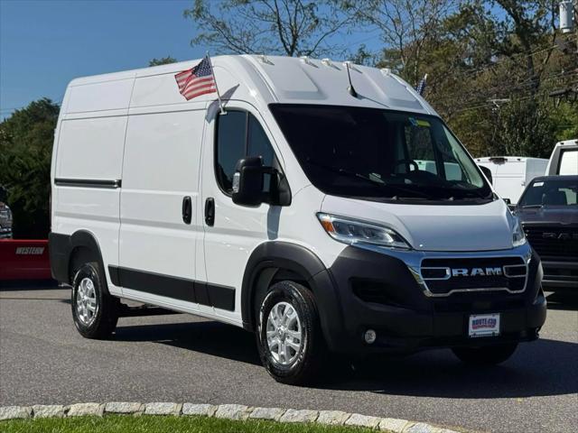 2025 RAM ProMaster 1500 Cargo Van SLT High Roof 136 WB