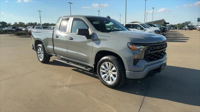2025 Chevrolet Silverado 1500 4WD Double Cab Standard Bed Custom