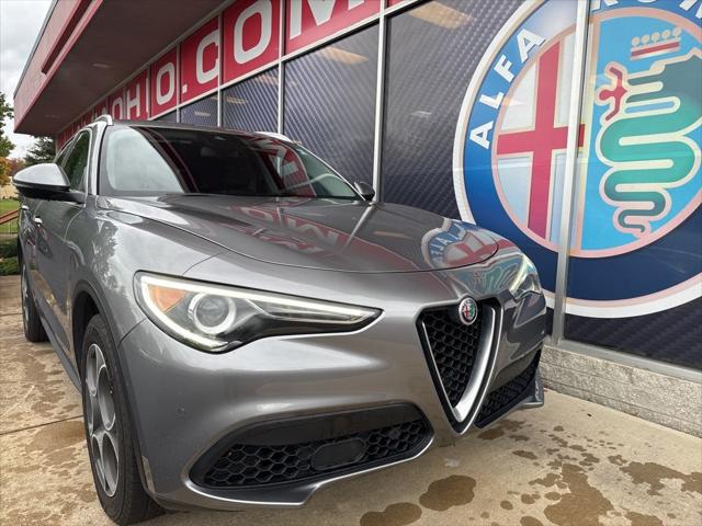 2018 Alfa Romeo Stelvio Ti AWD 2018 Alfa Romeo Stelvio Ti AWD