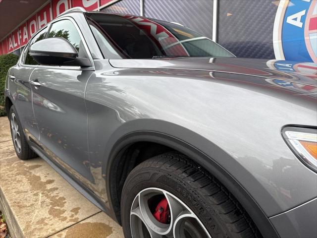 2018 Alfa Romeo Stelvio Ti AWD 2018 Alfa Romeo Stelvio Ti AWD