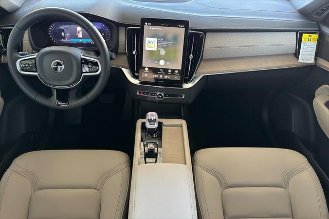 2026 Volvo XC90 Plus, B6 AWD Gas (mild hybrid), Gasoline, Bright, 7 Seats
