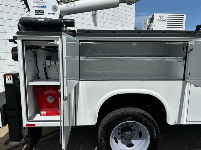 2025 Ford F-550 XL