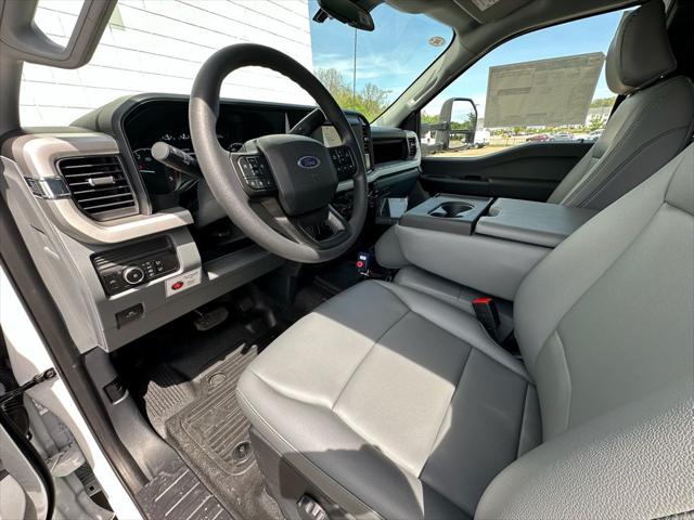 2025 Ford F-550 XL