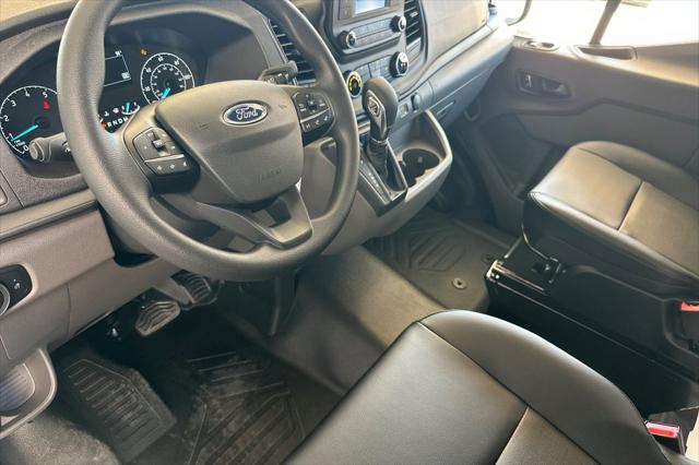 2025 Ford Transit Cargo Van Base
