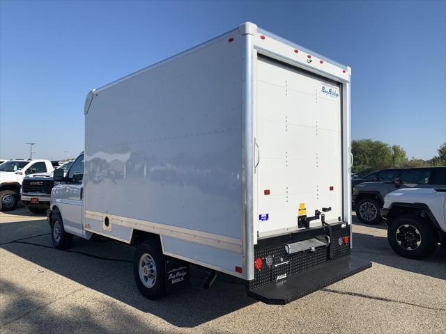 2025 GMC Savana Cutaway Work Van