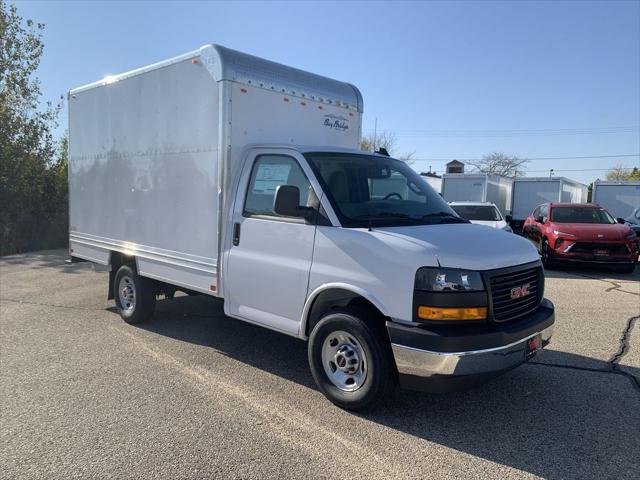 2025 GMC Savana Cutaway Work Van